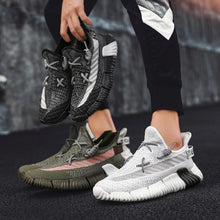 Load image into Gallery viewer, ZEBRA 450 V2 PrimeKnit Sneakers