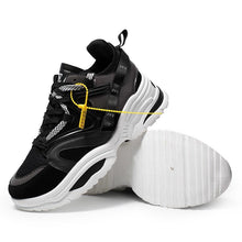 Load image into Gallery viewer, CHUNKY X9X Wave Runner Sneakers - Black

