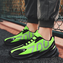 Load image into Gallery viewer, WRAITH &#39;Spirit&#39; 700 Sneakers
