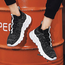 Load image into Gallery viewer, KRAKEN &#39;Colossal Legend&#39; X9X Sneakers
