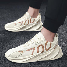 Load image into Gallery viewer, WRAITH &#39;Spirit&#39; 700 Sneakers
