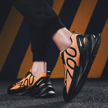 Load image into Gallery viewer, WRAITH &#39;Spirit&#39; 700 Sneakers
