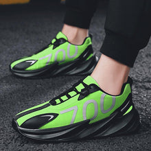 Load image into Gallery viewer, WRAITH &#39;Spirit&#39; 700 Sneakers
