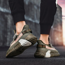 Load image into Gallery viewer, ZEBRA 450 V2 PrimeKnit Sneakers
