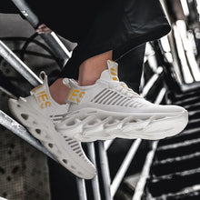 Load image into Gallery viewer, PHANTOM &#39;Mohawk Rogue&#39; X9X Sneakers
