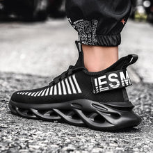 Load image into Gallery viewer, PHANTOM &#39;Mohawk Rogue&#39; X9X Sneakers
