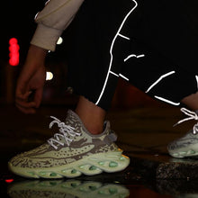 Load image into Gallery viewer, PHANTOM &#39;Digital Python&#39; X9X Sneakers
