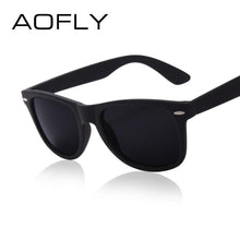 Load image into Gallery viewer, Polarized Fashion Black Sunglasses

