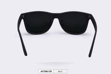 Load image into Gallery viewer, Polarized Fashion Black Sunglasses
